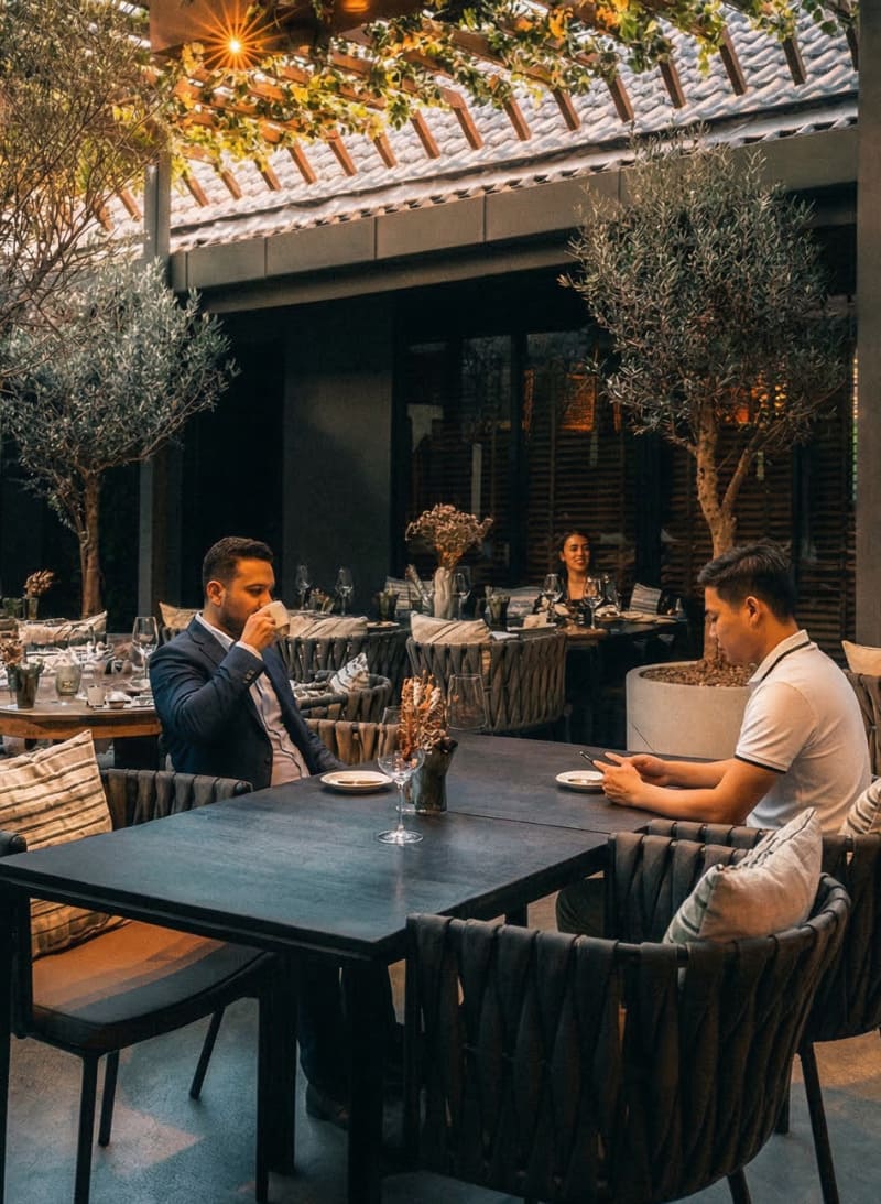 Cavernes Bangkok official photo 2